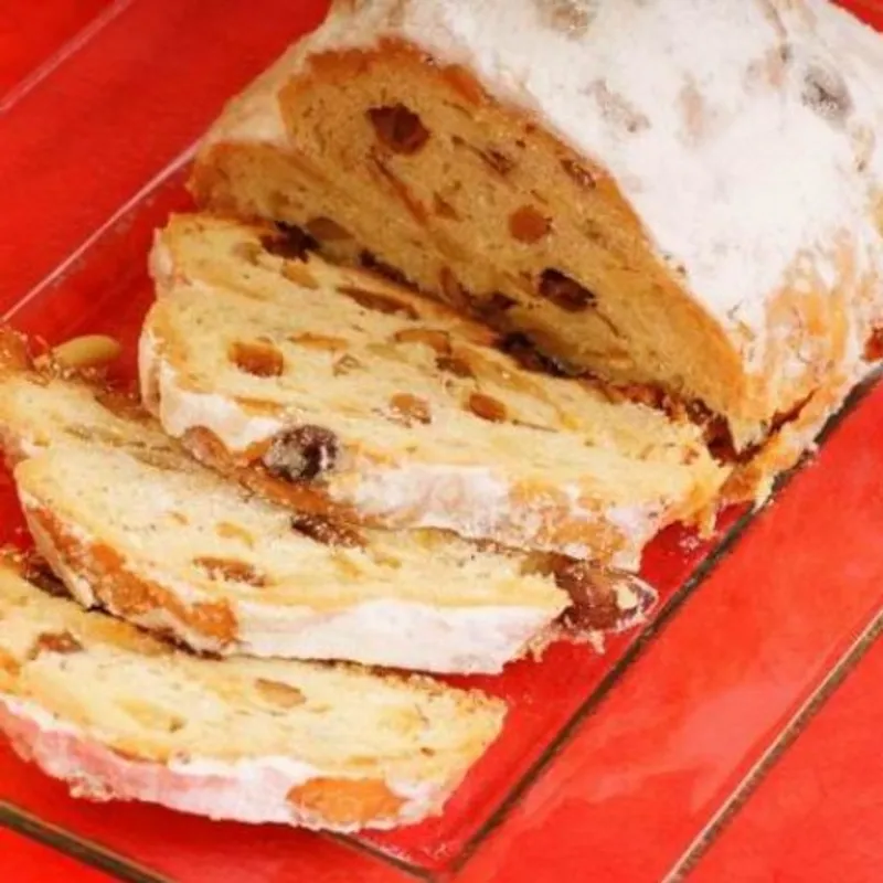 Drezdai püspökkenyér (Stollen)