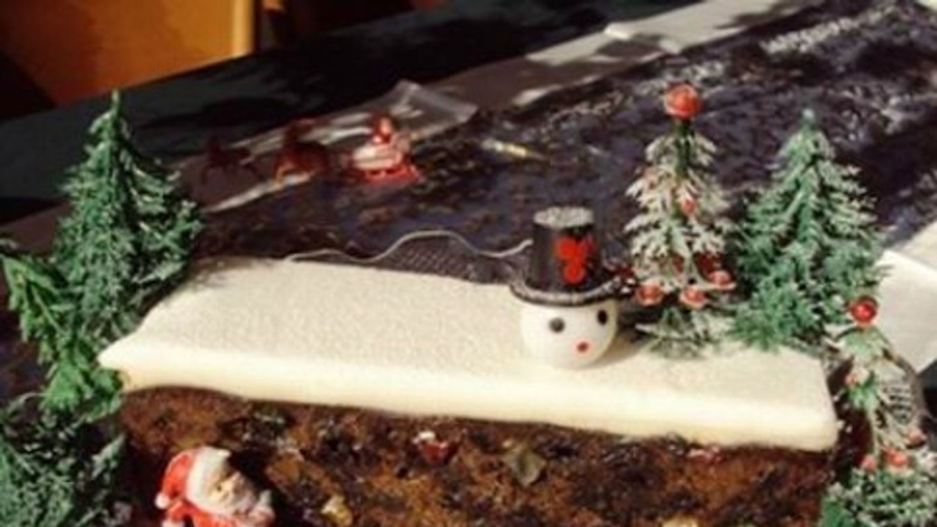 Christmas cake (karácsonyi sütemény)