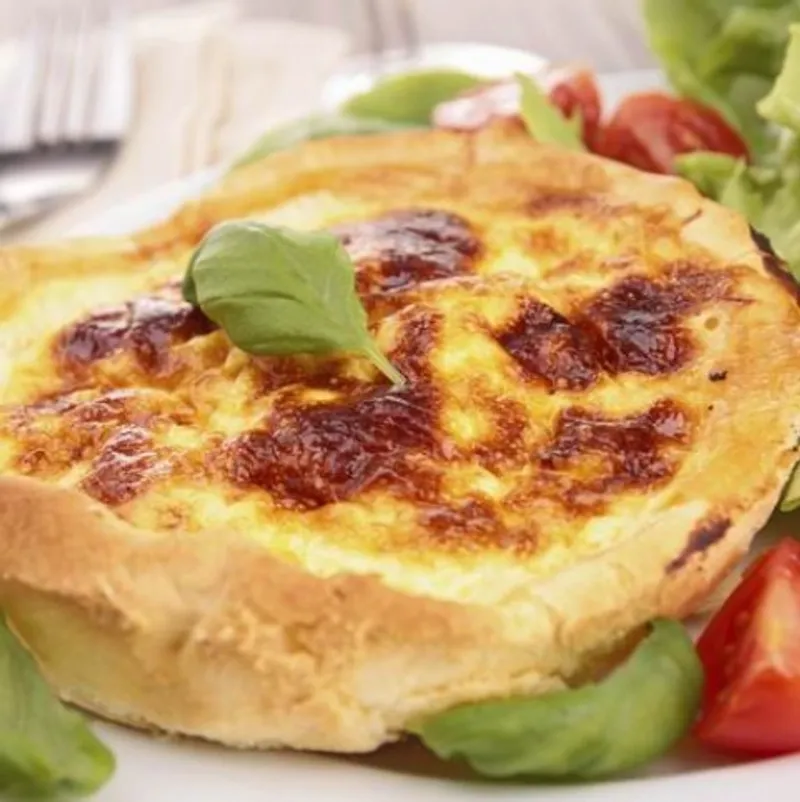 Quiches lorraines (szalonnás tortácskák)