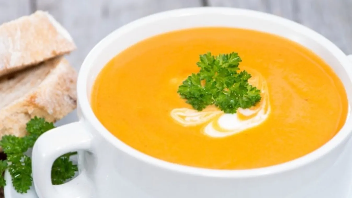 Selymes-krémes sütőtökleves nem csak vegánoknak