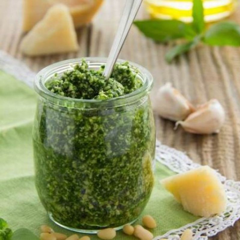 Mediterrán pesto