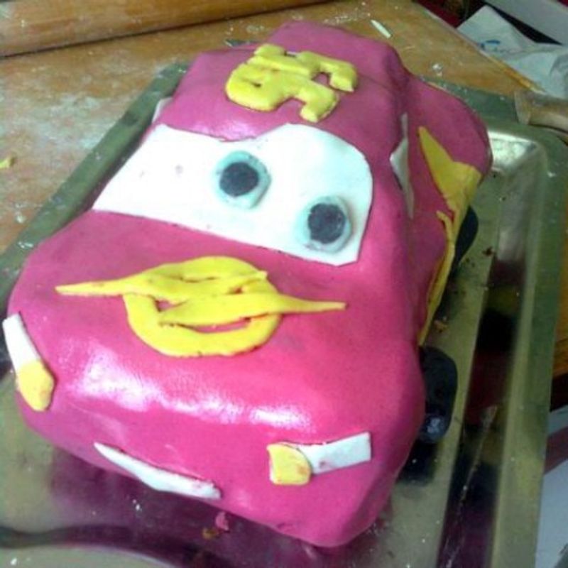 Verdás Villám McQueen torta