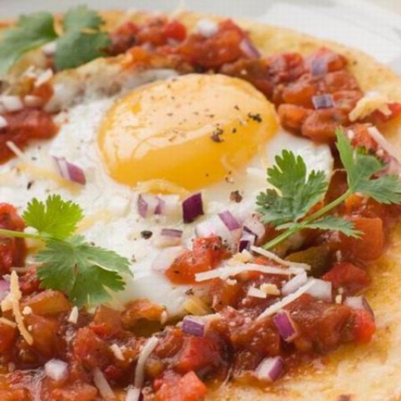 Huevos rancheros (farmer tojás)