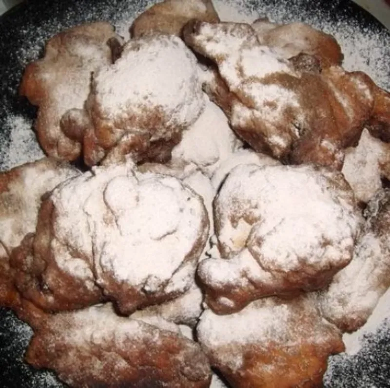 Holland fánk (Oliebollen)