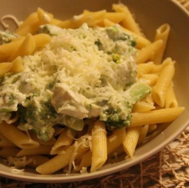 Sajtszószos-brokkolis penne