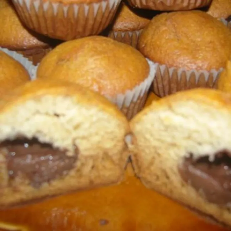 Élesztős töltött muffin