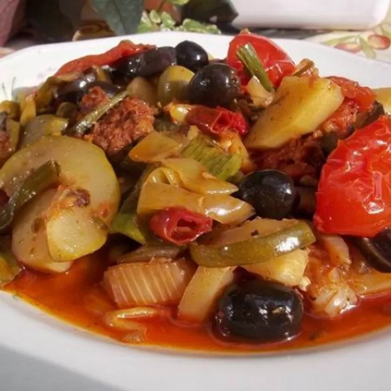 Vörösboros ratatouille kolbásszal