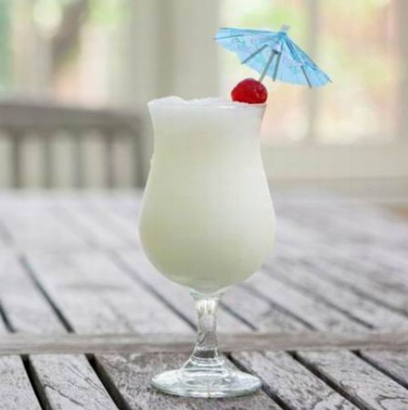 Virgin pina colada (ananász-kókusz turmix)