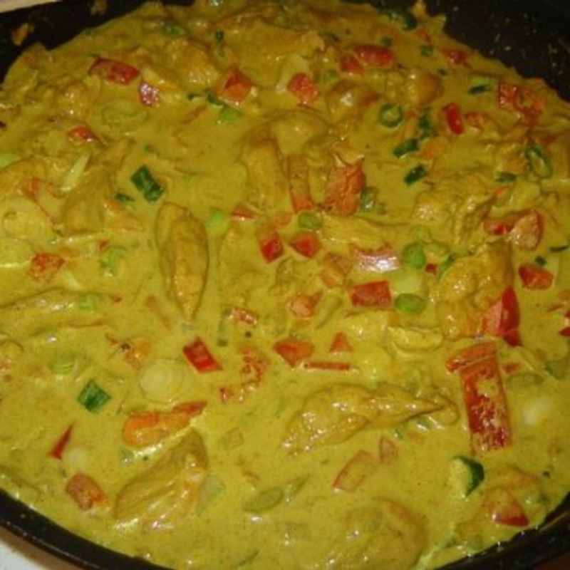 Csirke naga masala