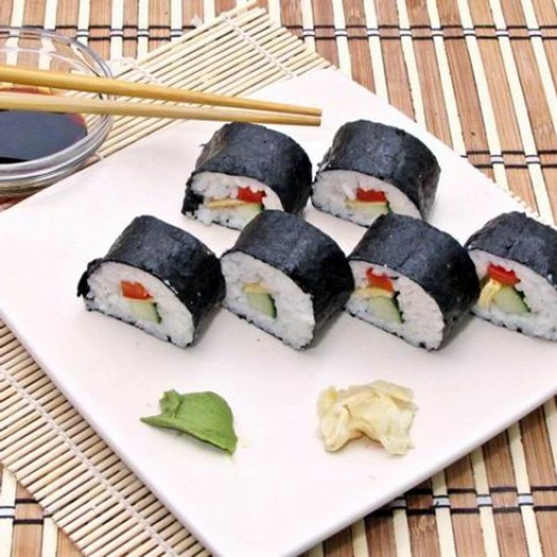 Makizushi (maki sushi)