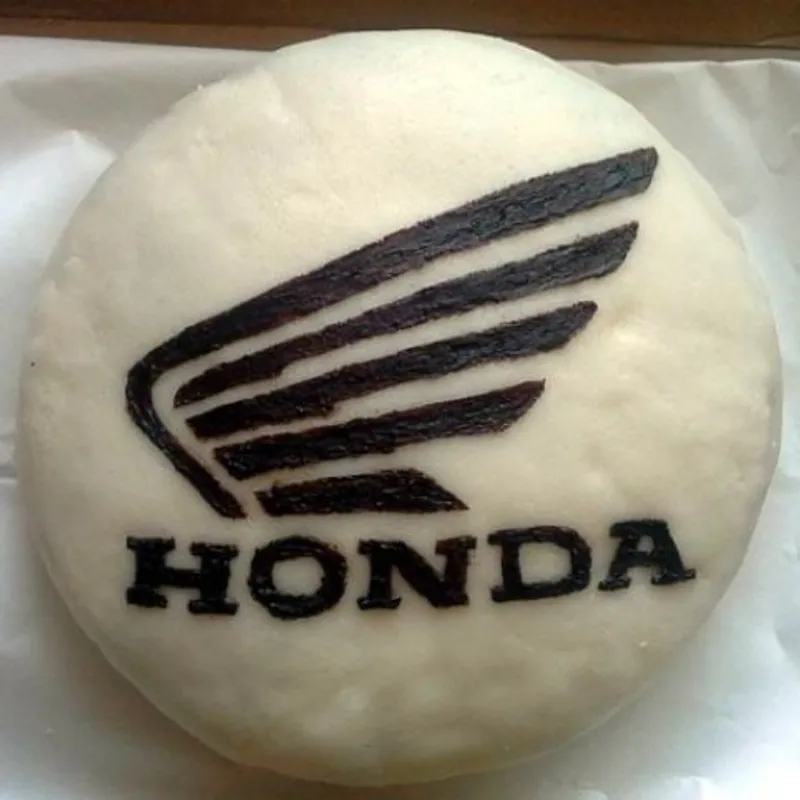 Honda torta motorosoknak