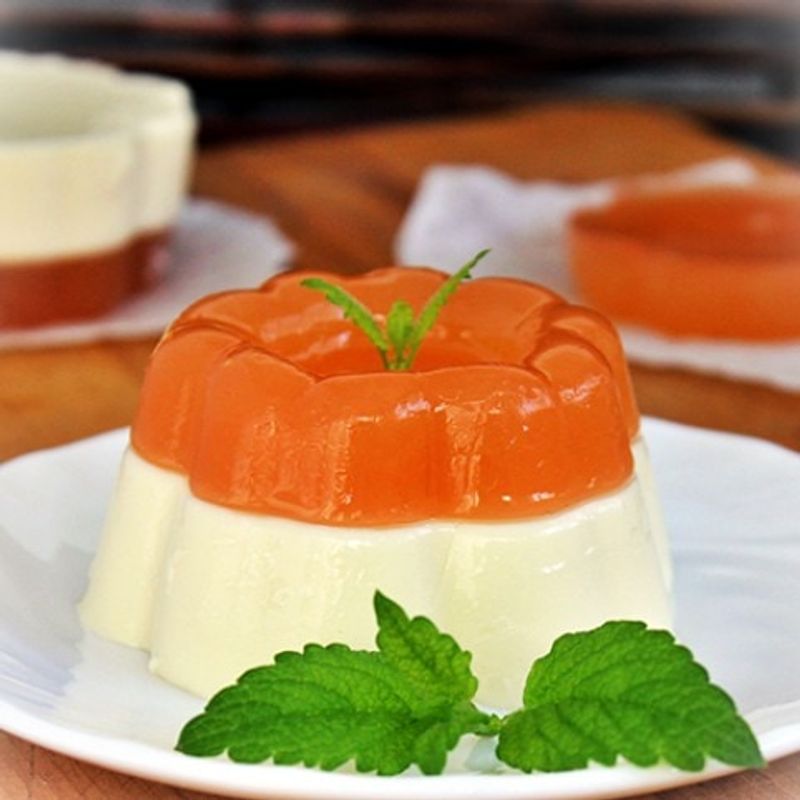 Rebarbarás-vaníliás panna cotta