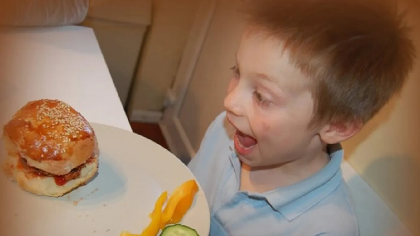 Tökéletes házi hamburger - egészséges extrákkal