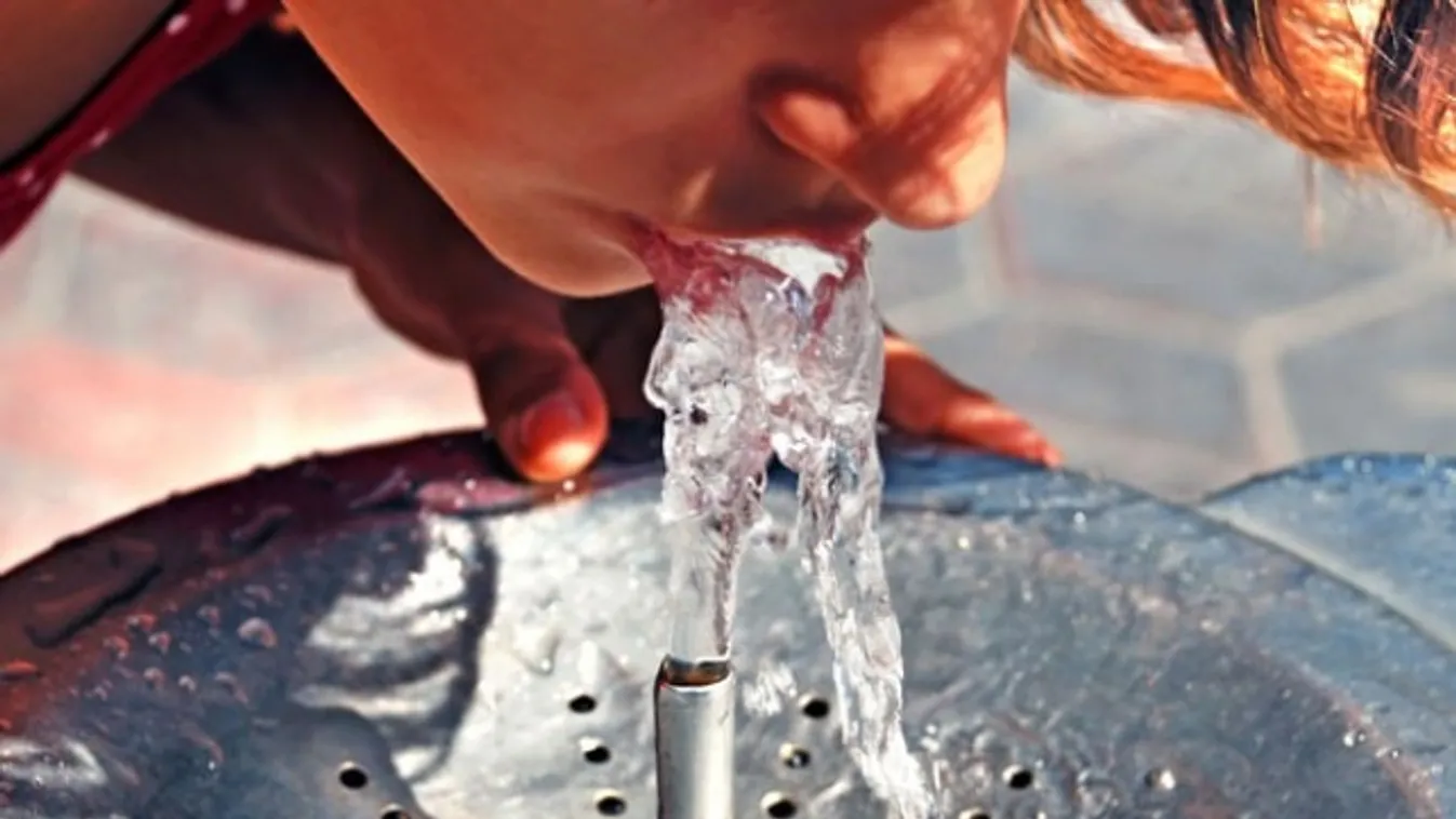 Így tudsz legyűrni napi 2-3 liter vizet