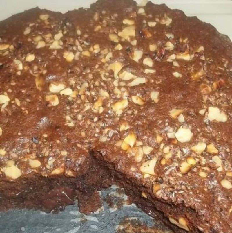 Diós-brandys brownie-torta