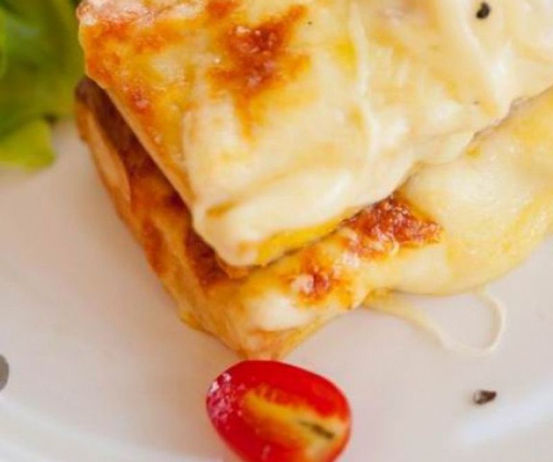 Croque monsieur (francia melegszendvics)