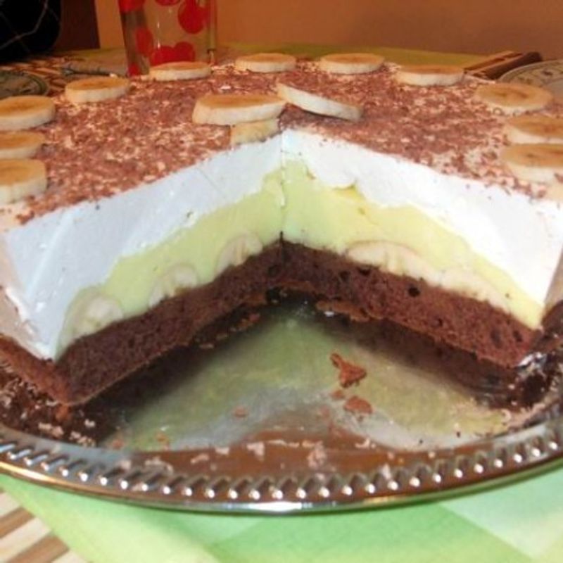 Tojáslikőrös banántorta