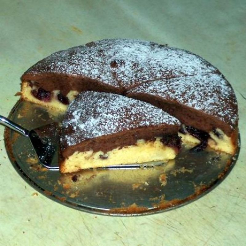 Kétszínű cseresznyés torta