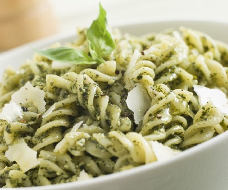 Pasta pesto sajttal