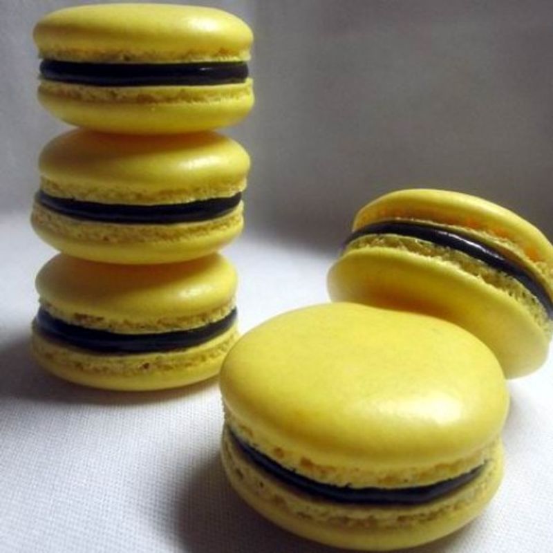 Méhecske macaron