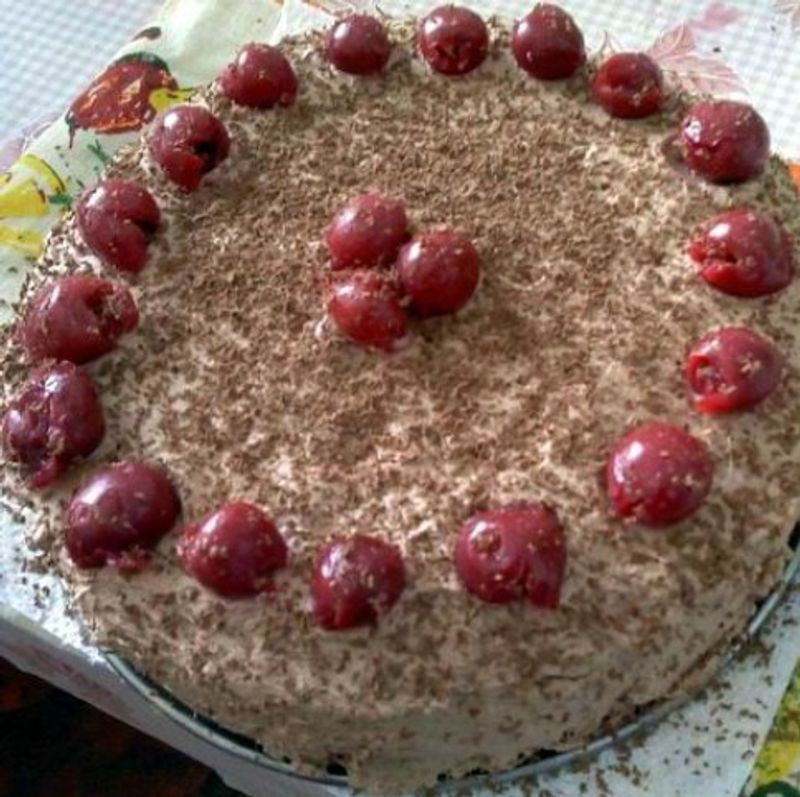 Meggyes étcsokoládé torta