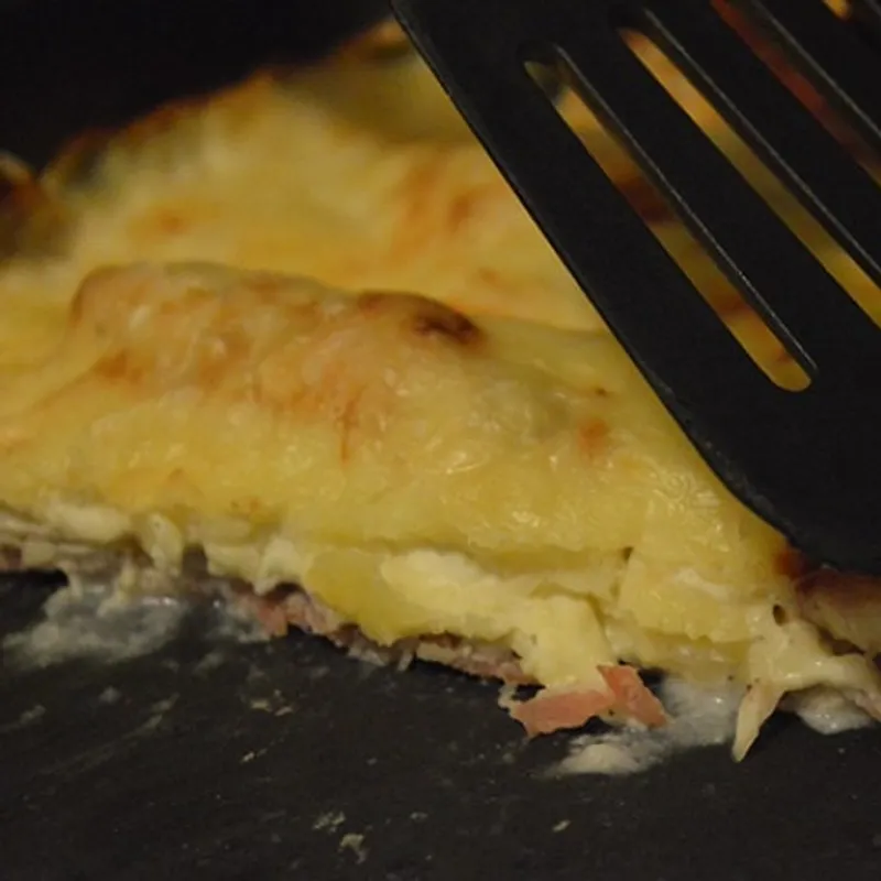 Tepsis sajtos csirkemell szerecsendióval és gyömbérrel