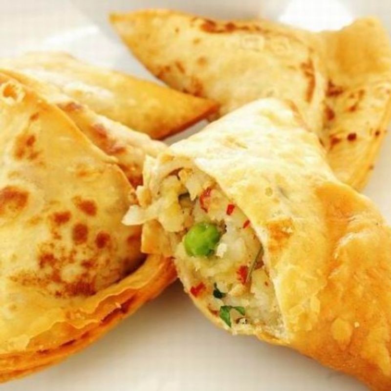 Fűszeres burgonya-samosa