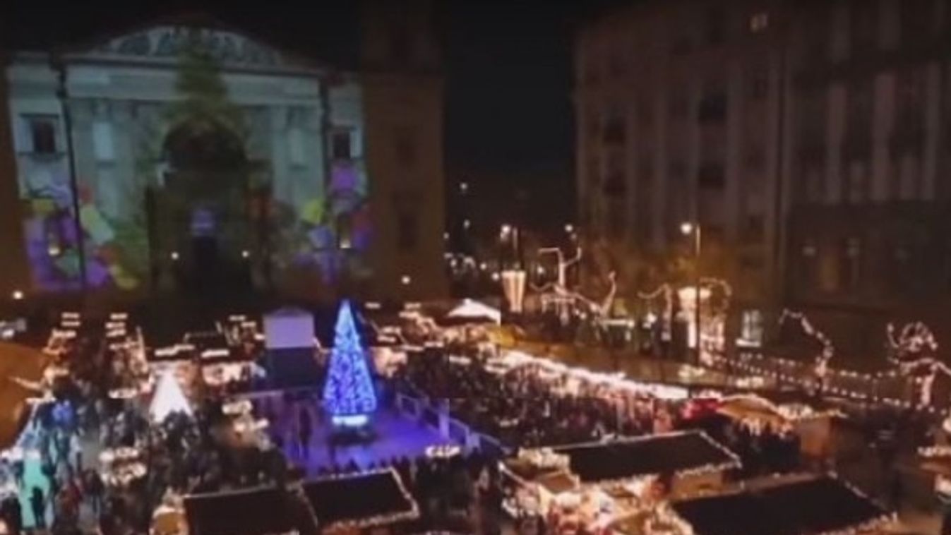 Mesés timelapse videó: így épült fel a karácsonyi vásár a Bazilikánál