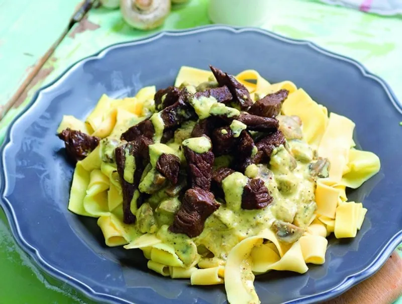 Pappardelle mustáros marhahússal