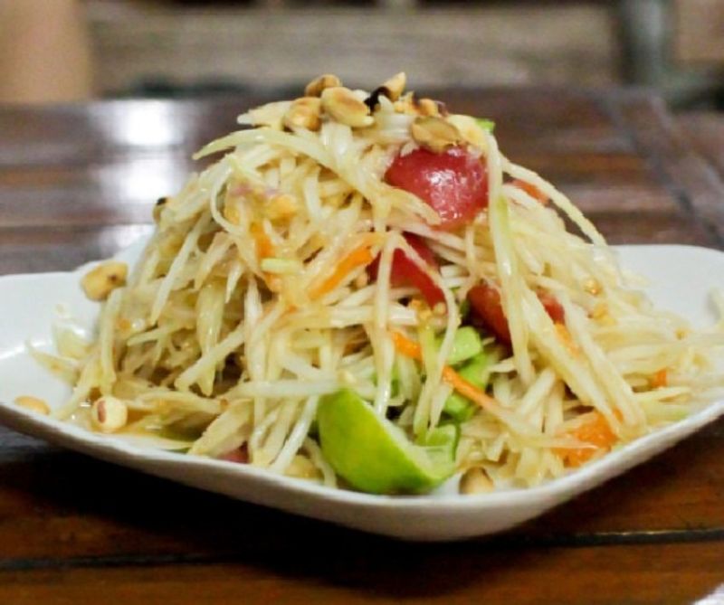 Thai zöld papaya saláta -    Som Tam