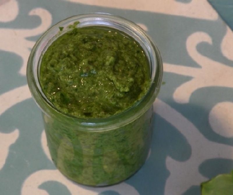 Medvehagyma pesto pisztáciával