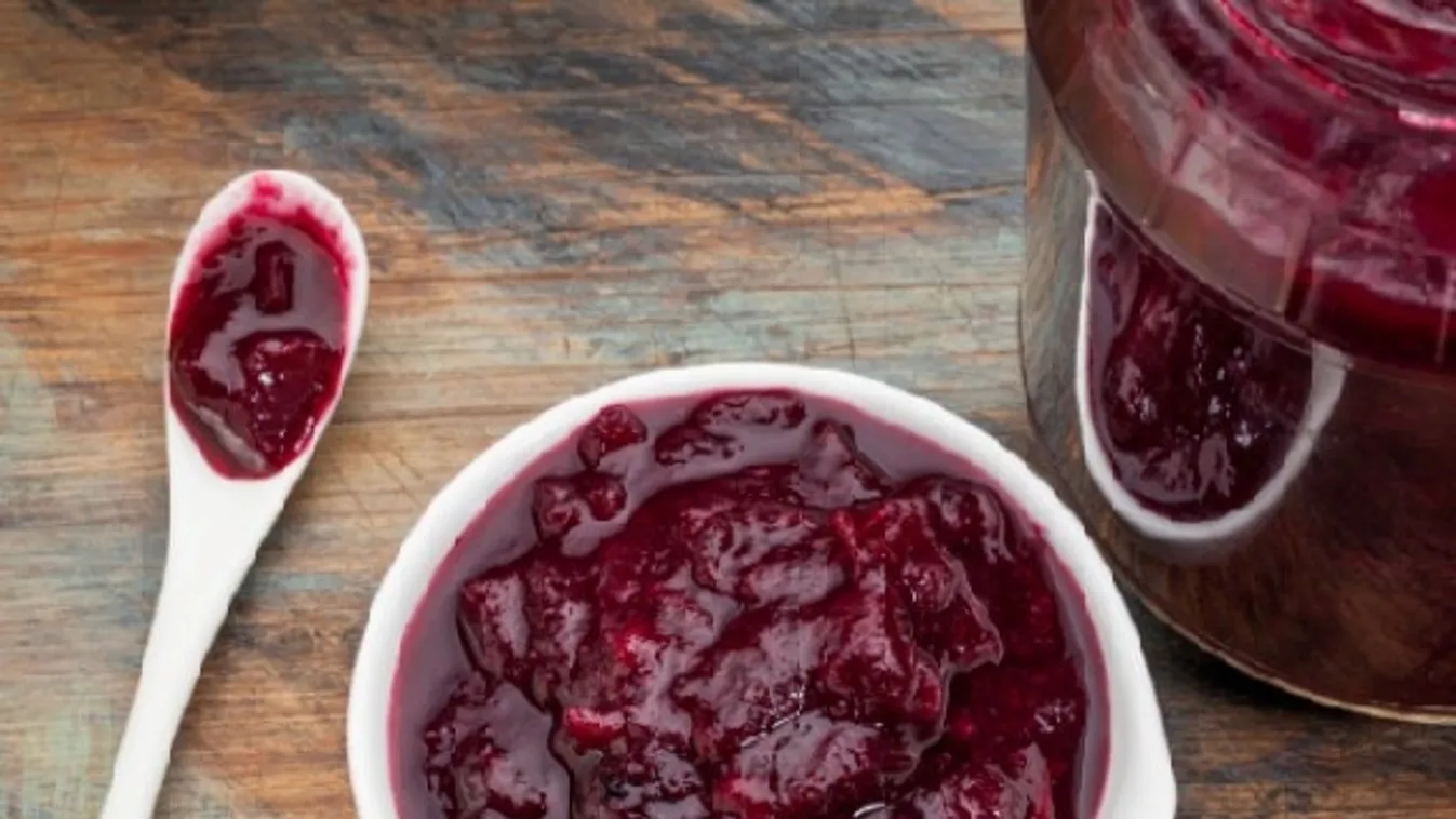 Áfonyás almamártás