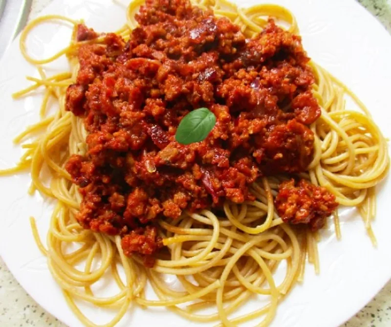 Bolognai spagetti vegán módra