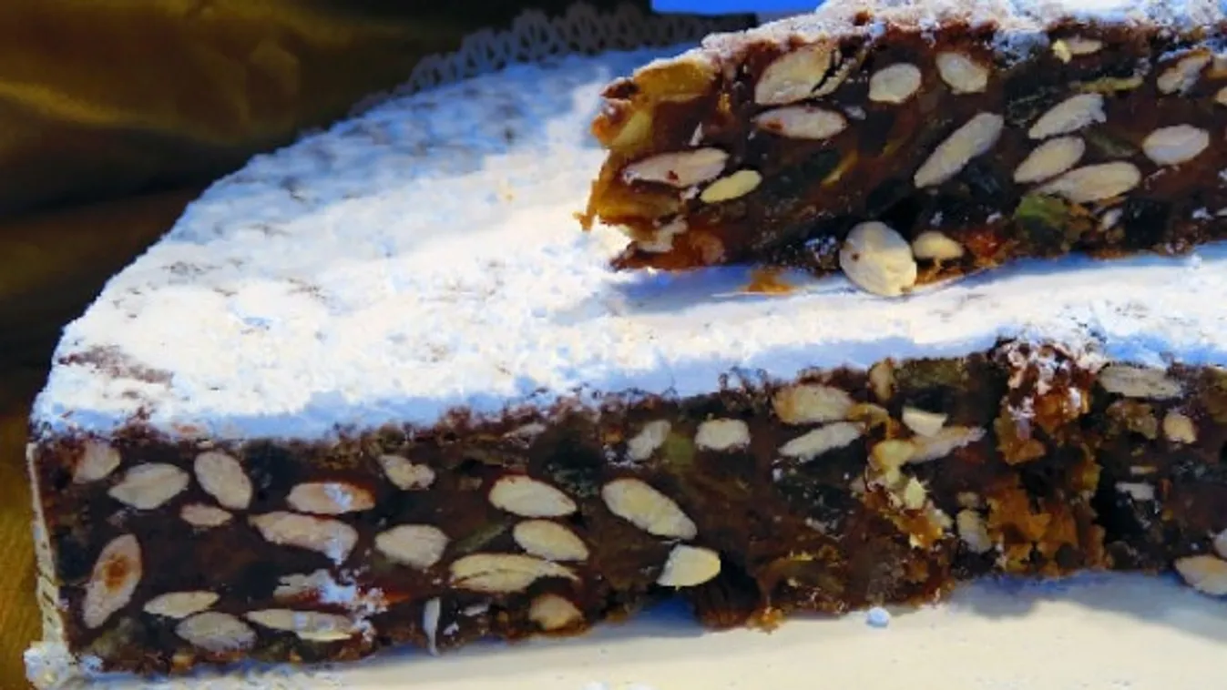 Fűszeres-mandulás keksztorta (Panforte di Siena)