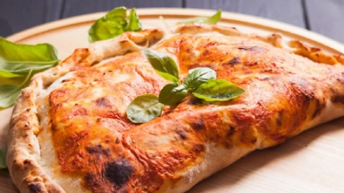 Vegetáriánus pizza calzone