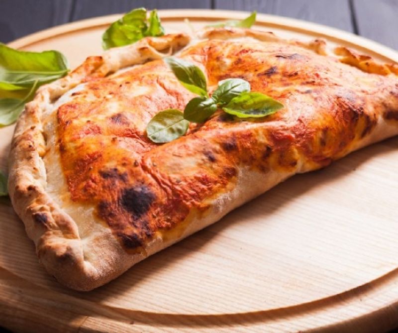 Vegetáriánus pizza calzone