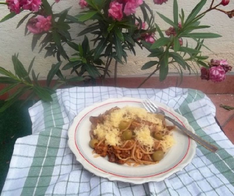 Gombás-csilis bolognai spagetti