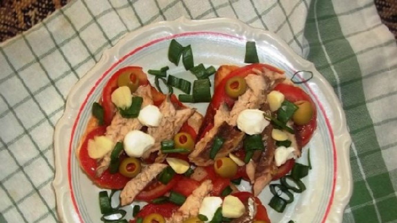 Makrélás bruschetta