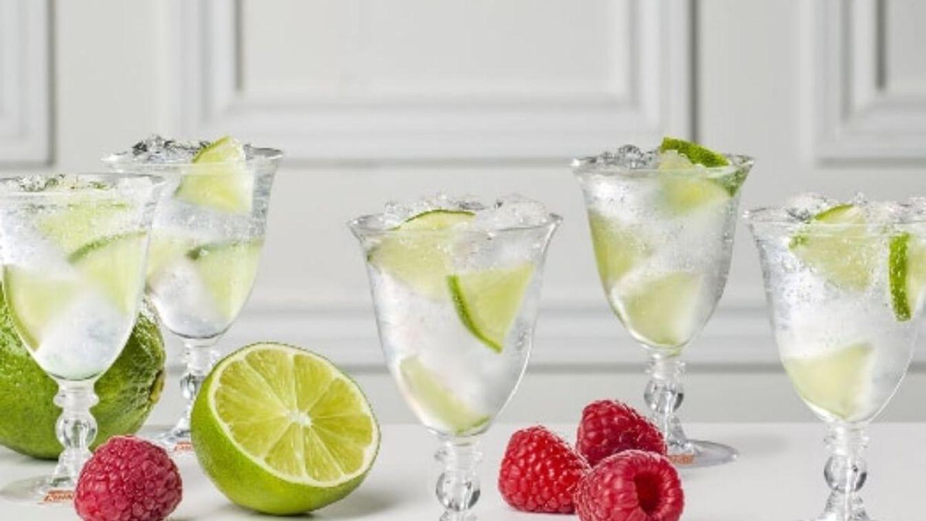 Cointreau Fizz lime-dzsússzal