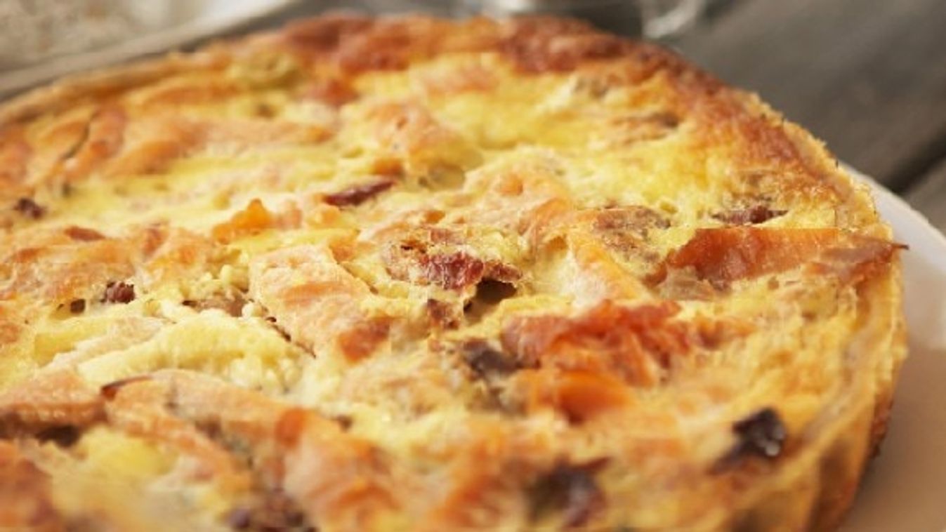 Sajtos-olajbogyós lepény (quiche)