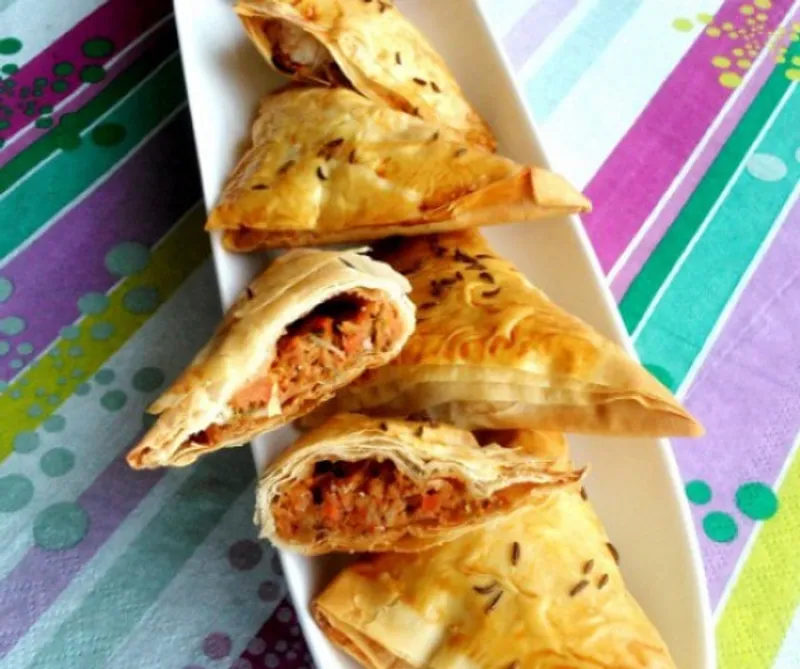 Édesburgonyás rétesbatyu (samosa)