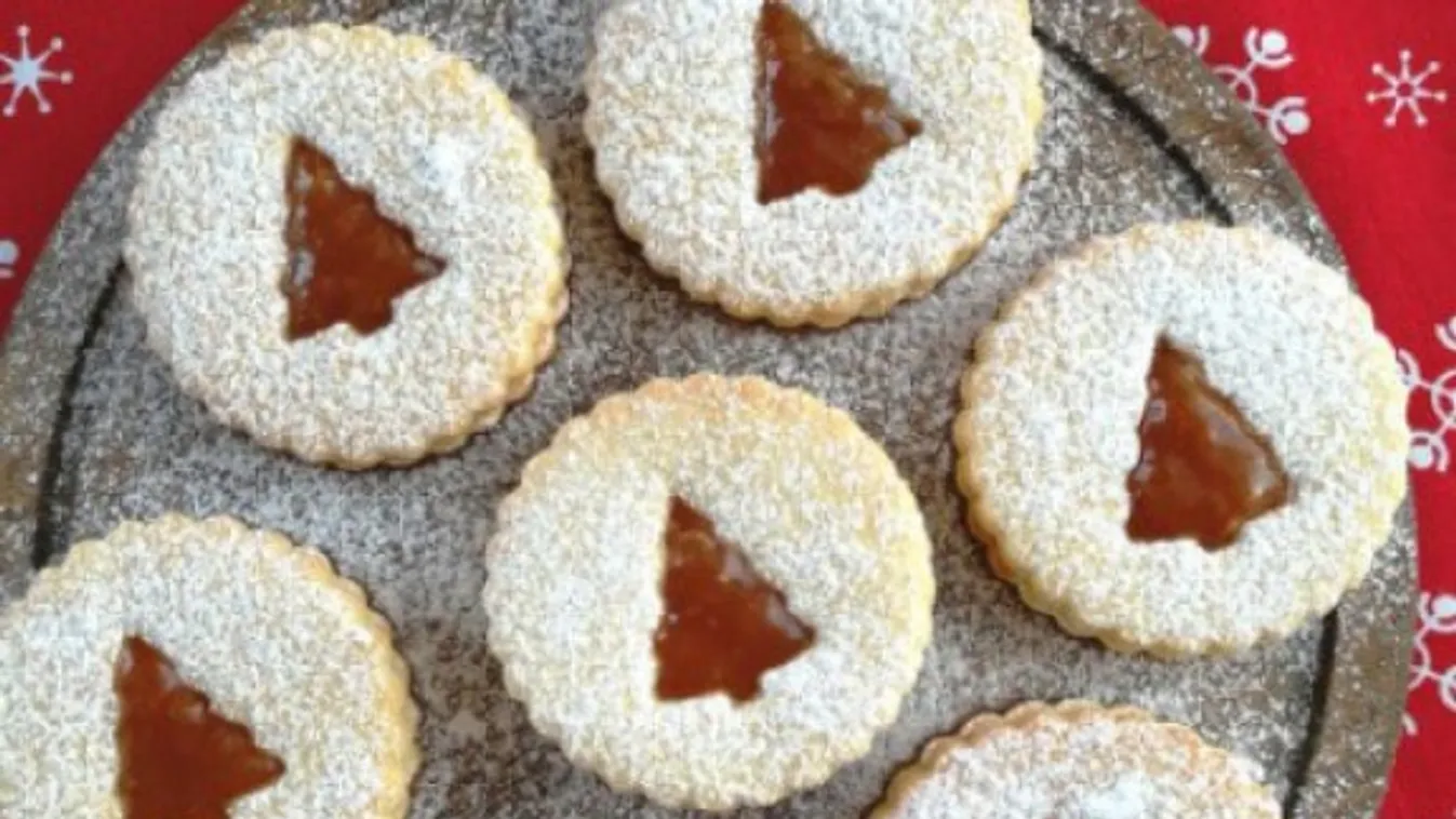 Fenyőfás linzer recept