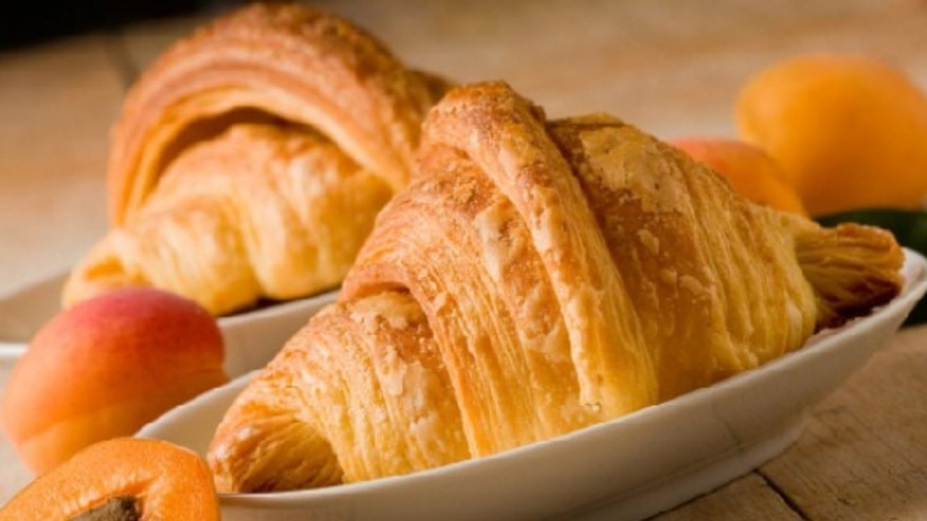 Villámgyors sárgabarackos croissant recept