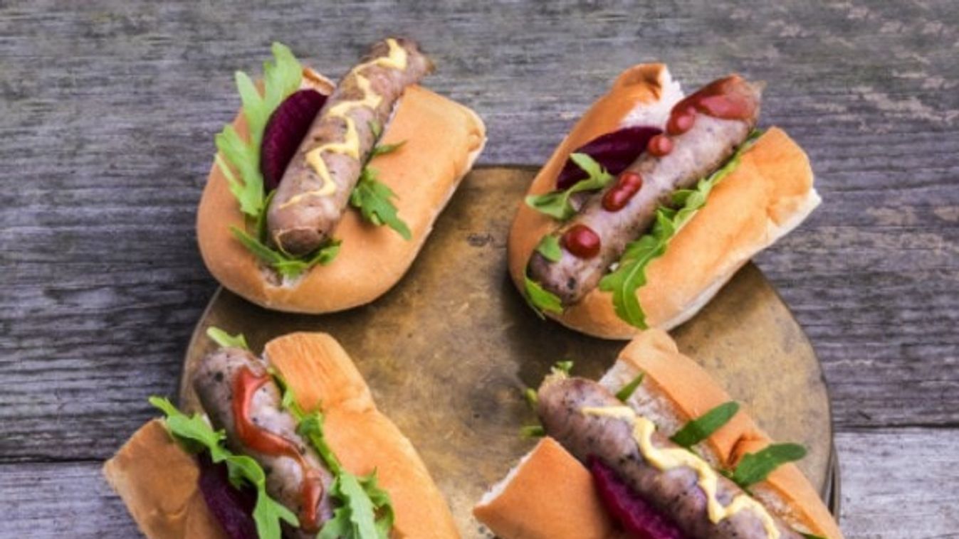 Grillkolbászos hot dog recept