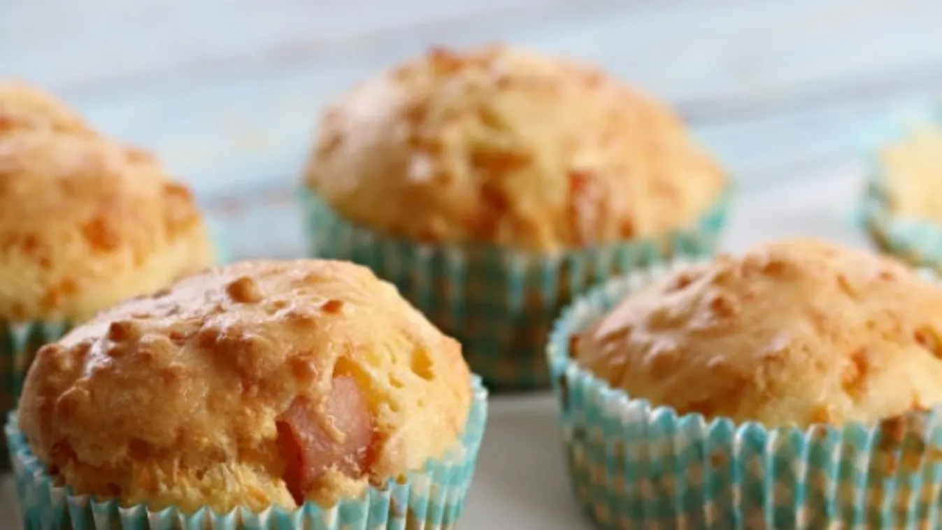 Sajtos-sonkás muffin recept