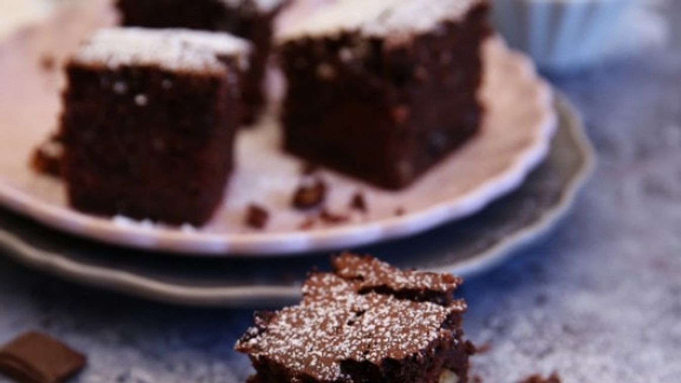 Ez még a kezdőknek is sikerül: egyszerű kevert brownie