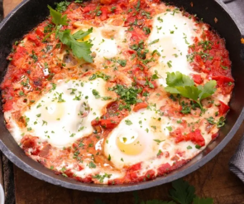 Shakshuka csípősen (arab lecsó)