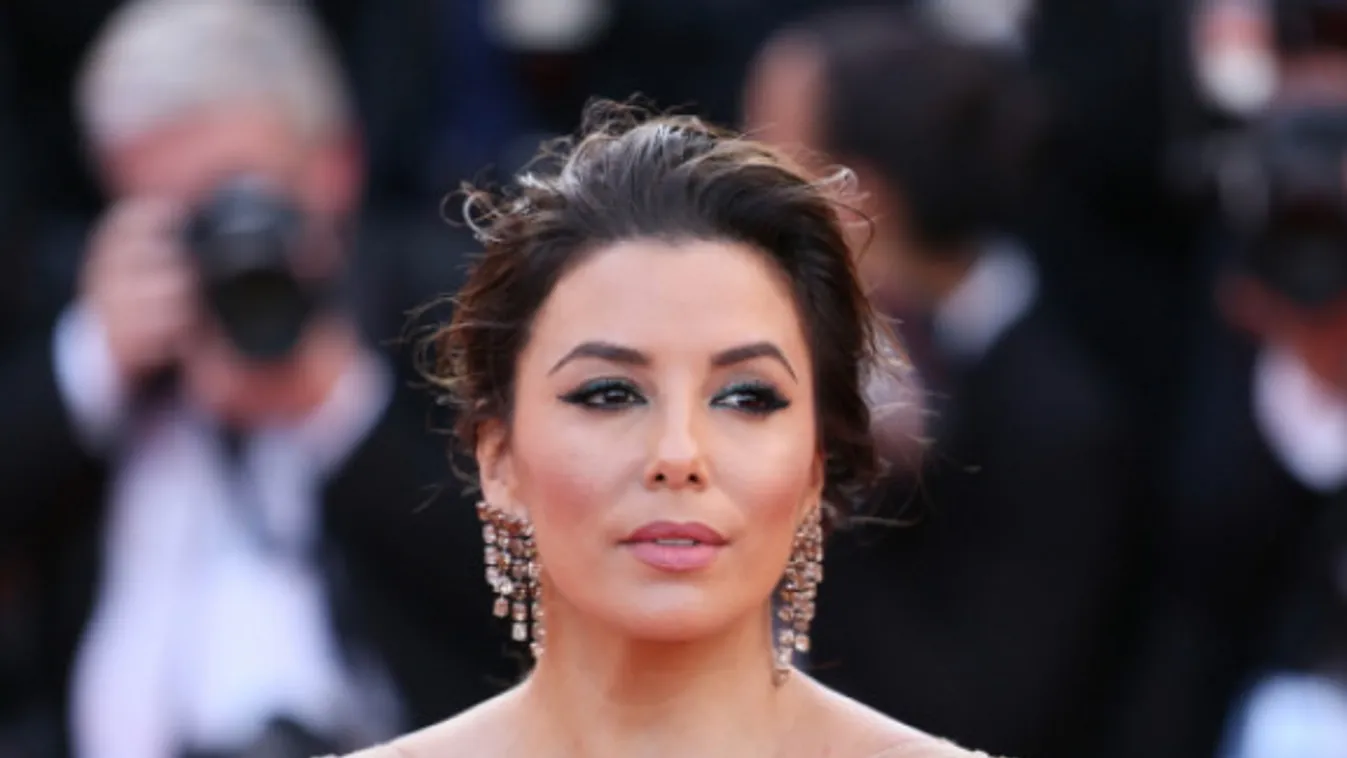 Ezért néz ki 10 évvel fiatalabbnak a 43 éves Eva Longoria