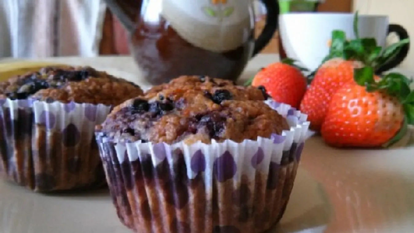 Teljes kiőrlésű zabpelyhes áfonyás muffin