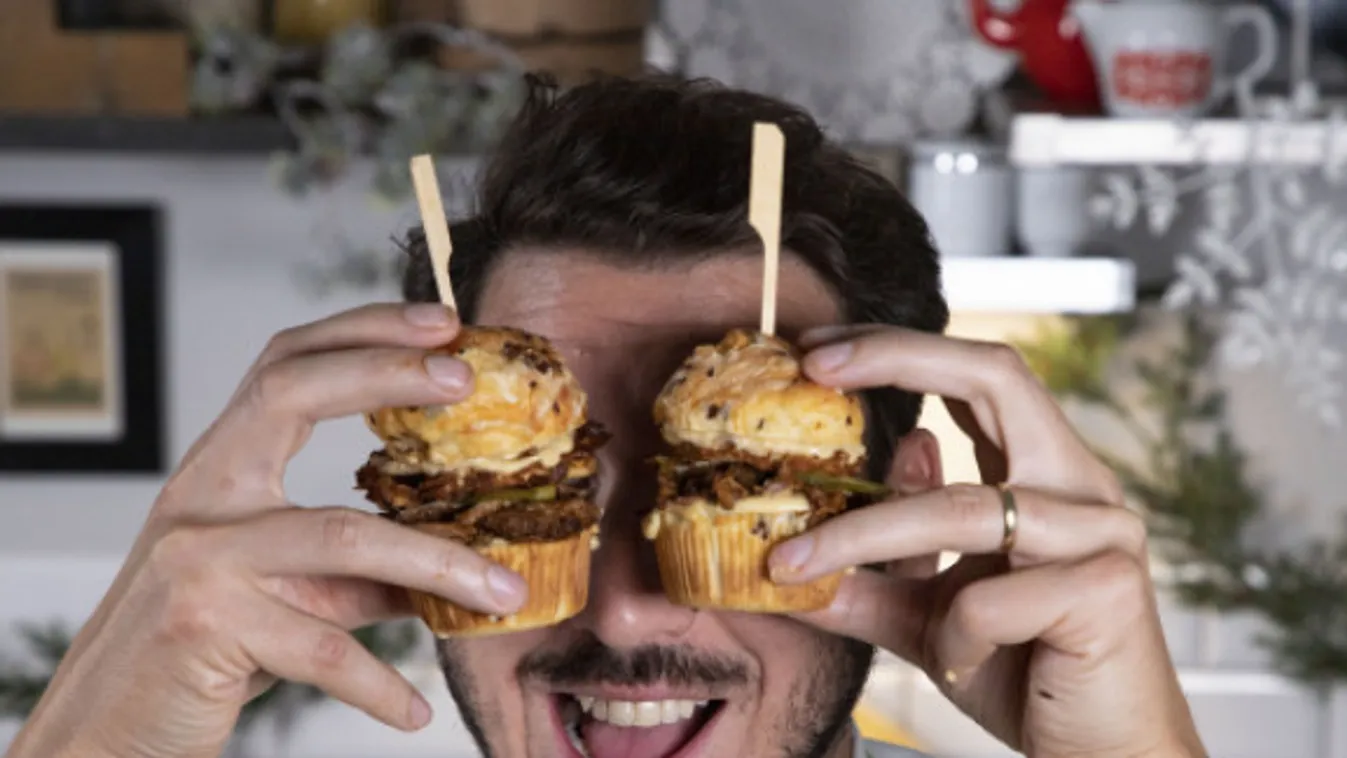 Ádám konyhája: pulled pork muffin szilveszteri partira